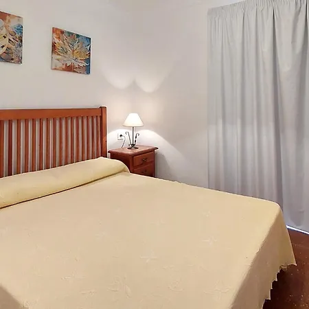 Apartamento Cozy In Costa With Kitchen Benalmádena